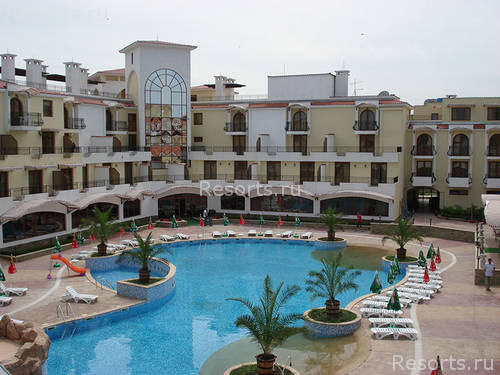 Martinez Apartment Complex 10